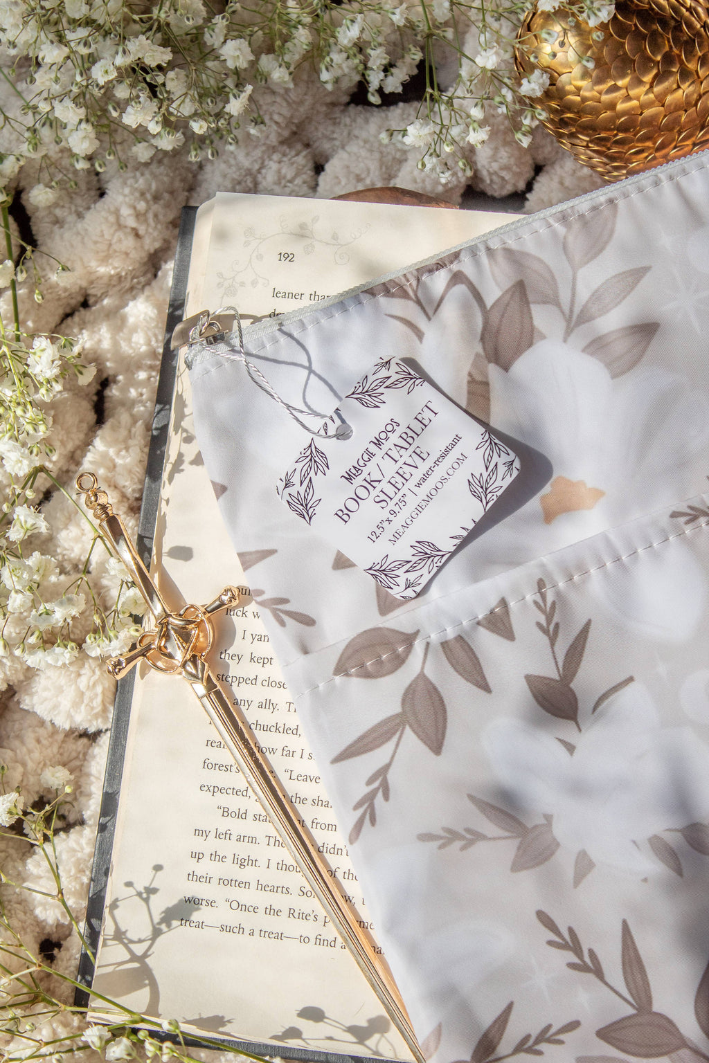 Water-Resistant Book / Tablet Sleeve | Magnolias