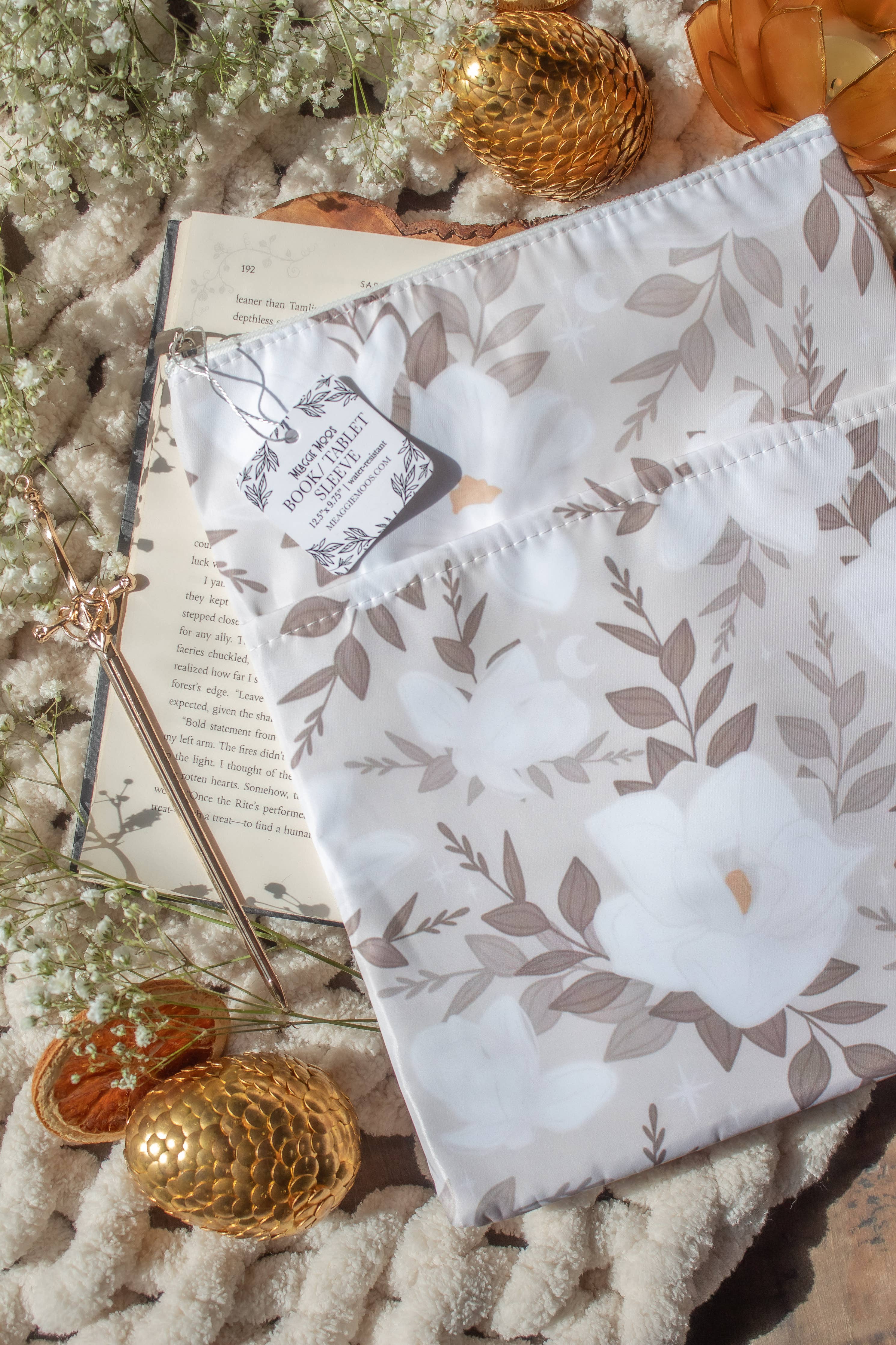 Water-Resistant Book / Tablet Sleeve | Magnolias