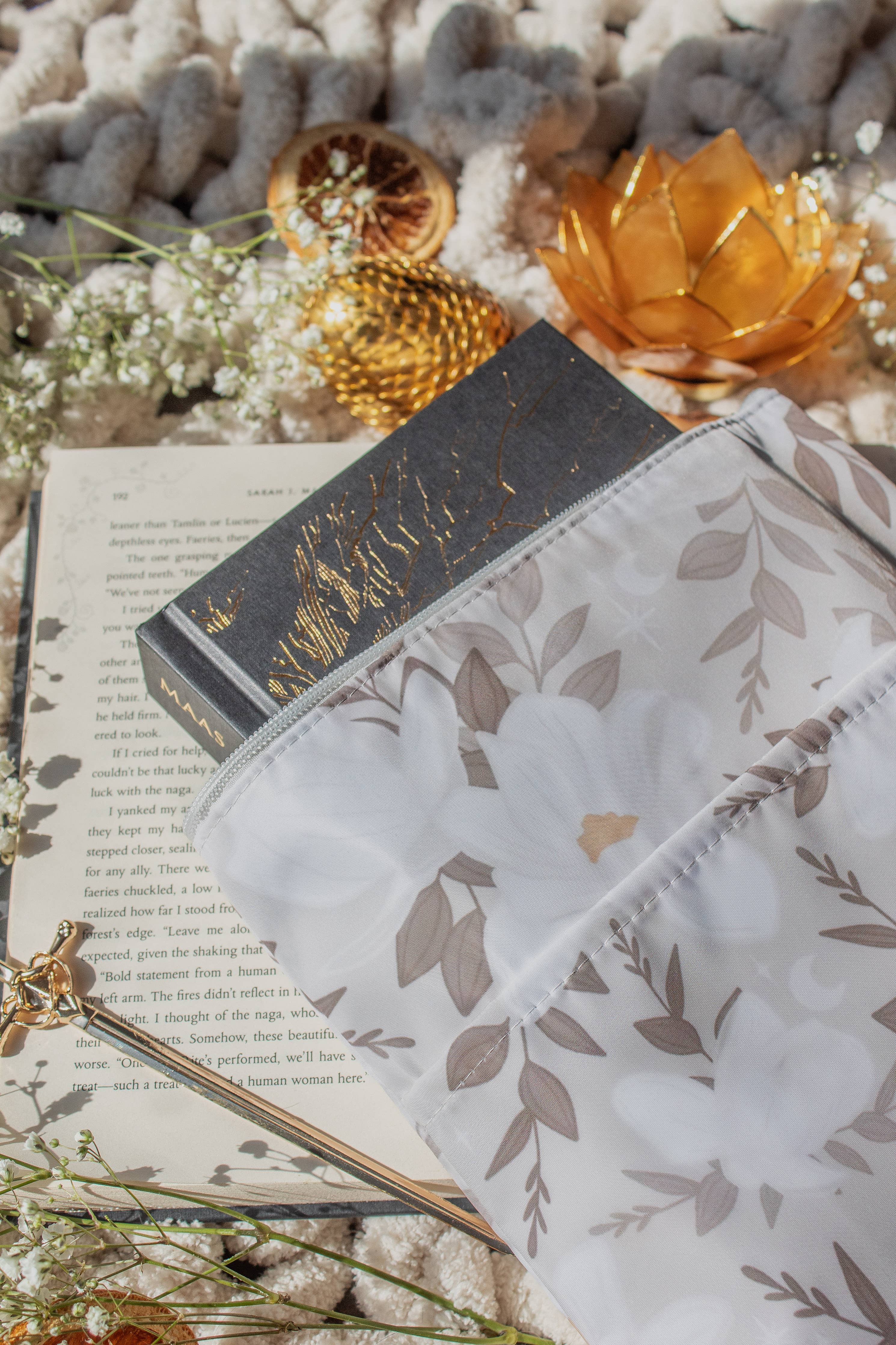 Water-Resistant Book / Tablet Sleeve | Magnolias